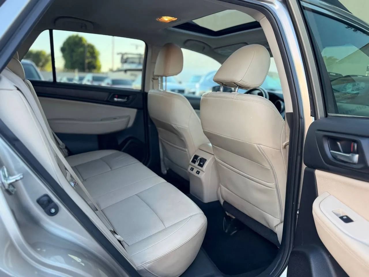 Used 2015 Subaru Outback 2.5i Limited AWD/4WD image 26