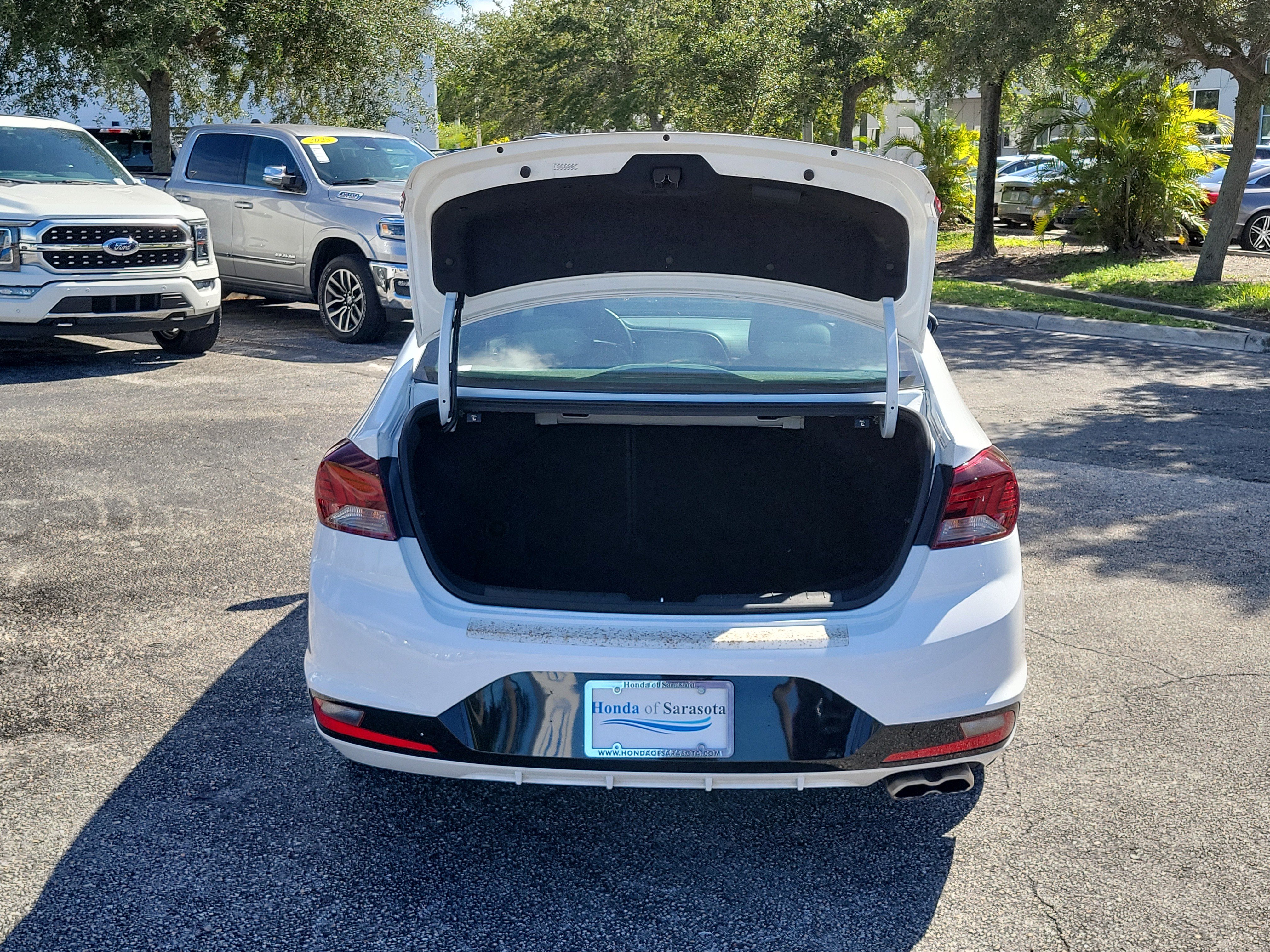Used 2020 Hyundai Elantra Sport w/ Cargo Package (C1) FWD image 8