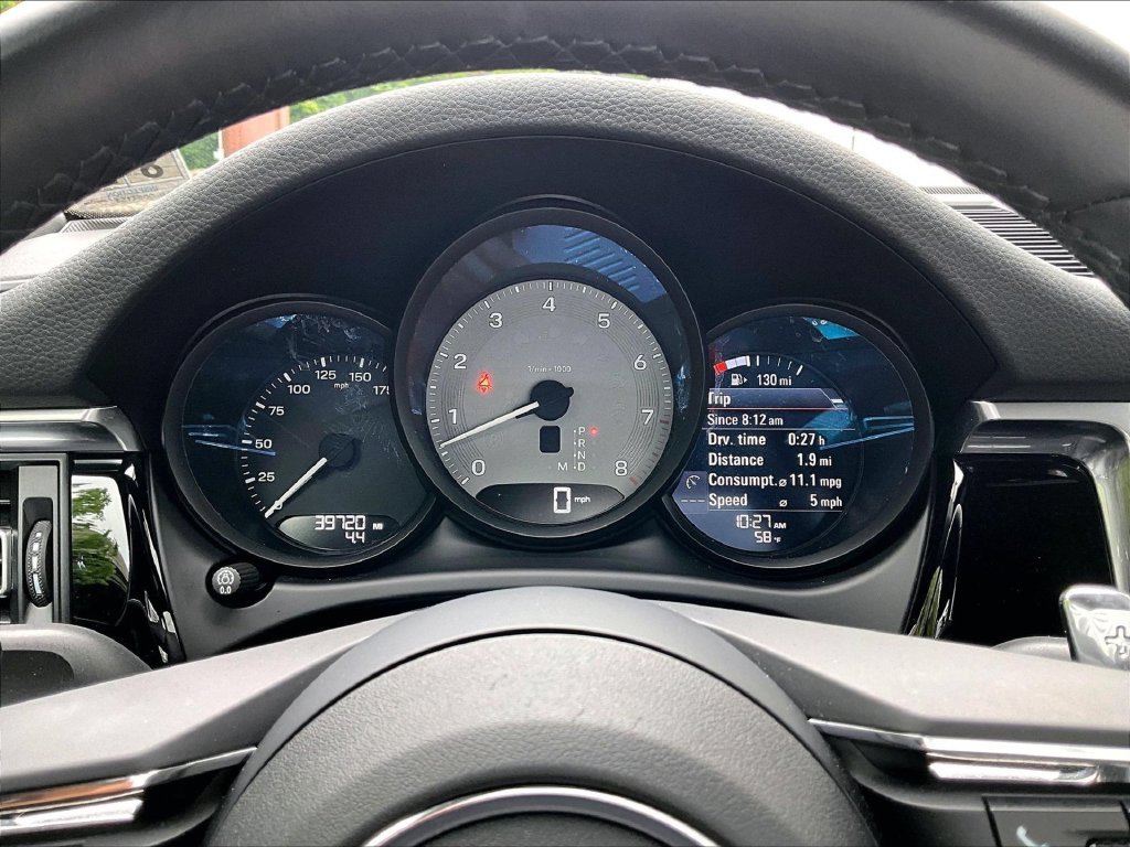 Certified 2023 Porsche Macan S AWD/4WD image 24