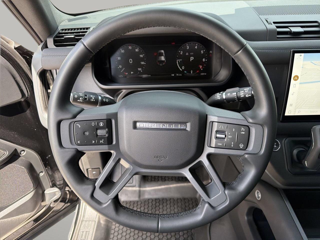 Used 2025 Land Rover Defender 110 S AWD/4WD image 27