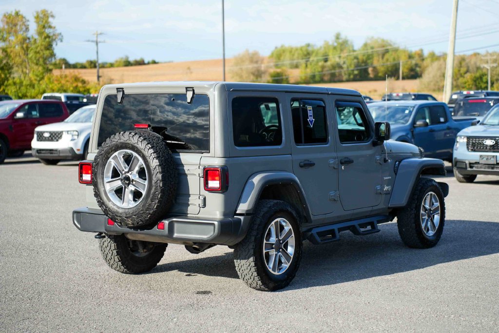 Used 2021 Jeep Wrangler Unlimited Sahara AWD/4WD image 5