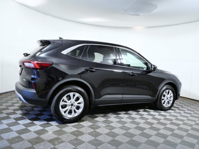 Certified 2023 Ford Escape Active w/ Tech Pack #1 AWD/4WD image 6