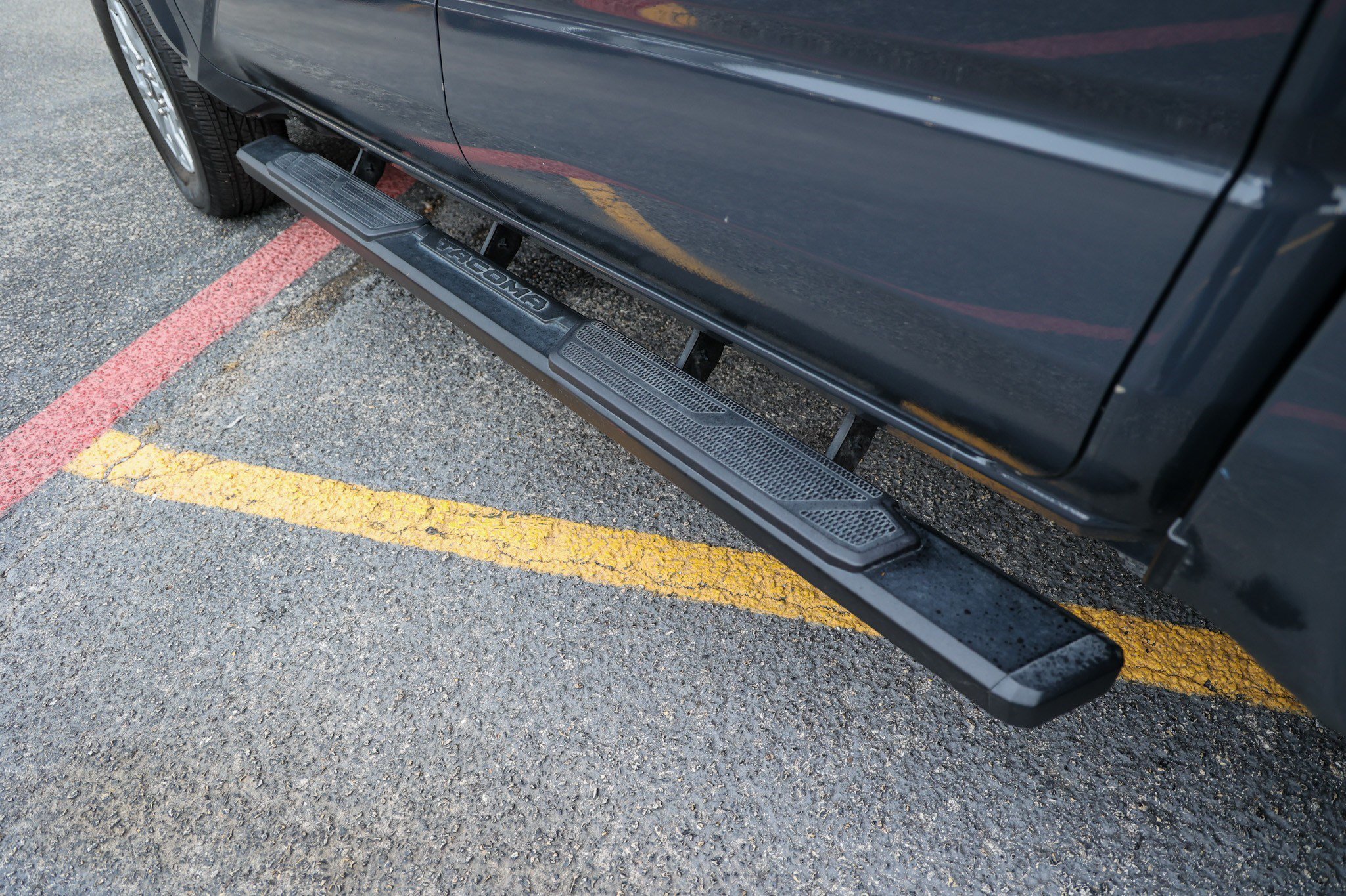 Certified 2025 Toyota Tacoma SR AWD/4WD image 13