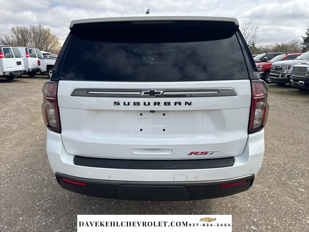 Used 2022 Chevrolet Suburban RST w/ Luxury Package AWD/4WD image 4