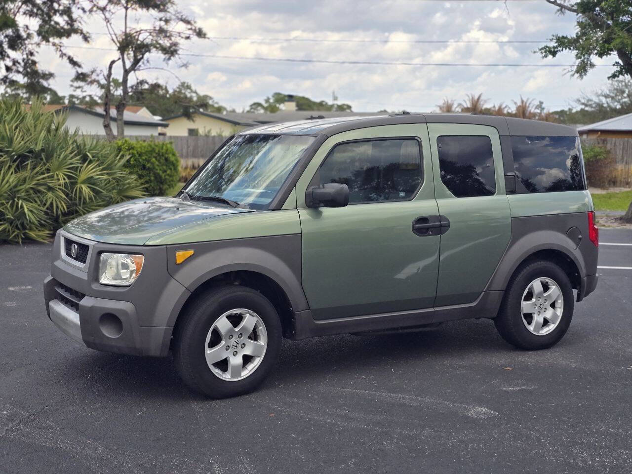 Used 2004 Honda Element EX image 3