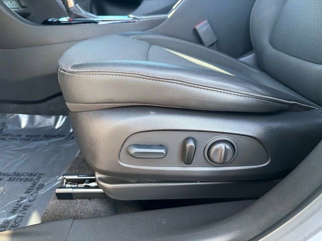 Used 2023 Buick Encore GX Select image 20