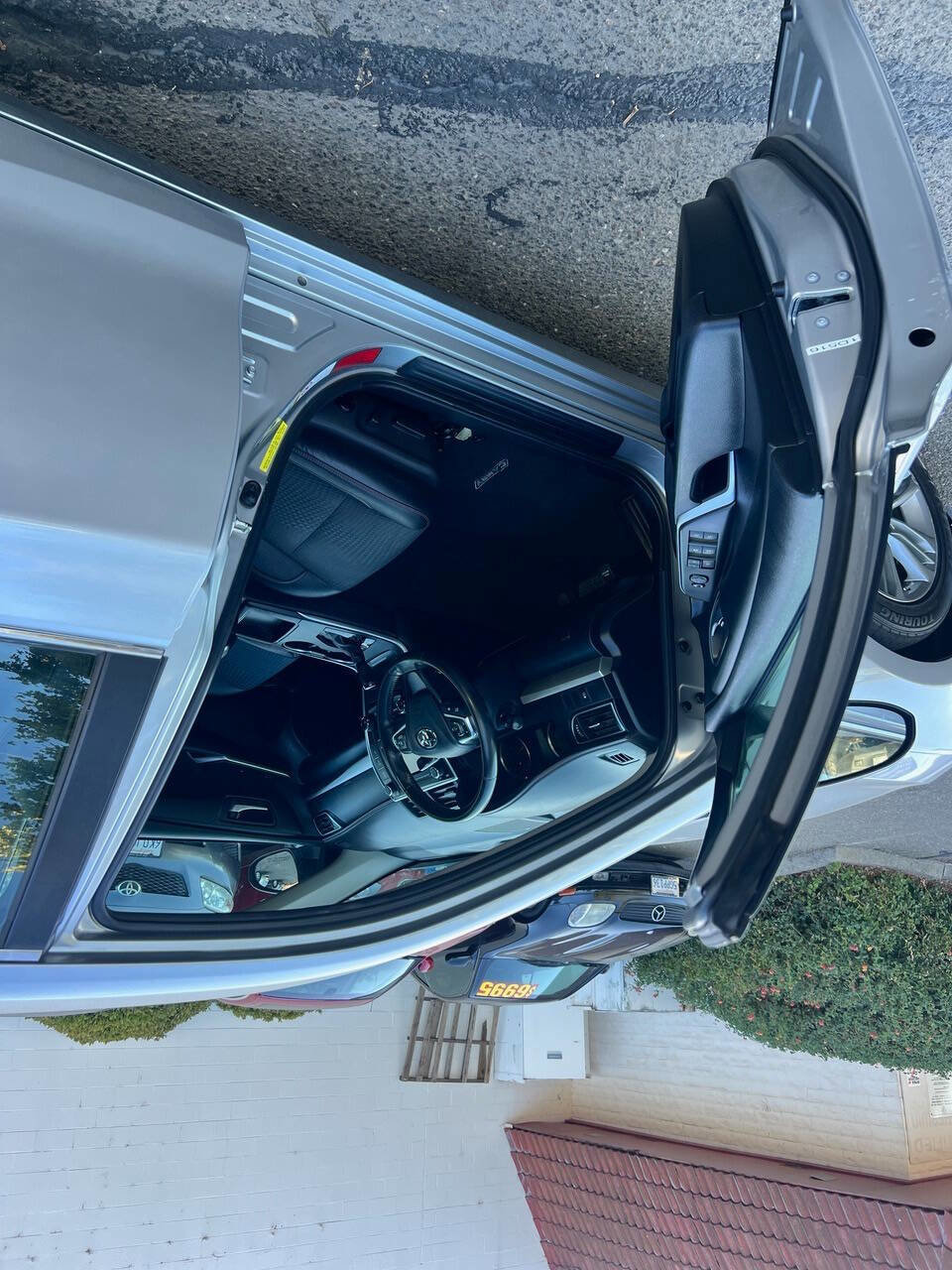 Used 2015 Toyota Camry SE image 9