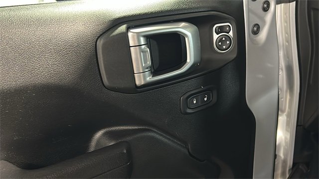 Used 2023 Jeep Wrangler Unlimited Rubicon 4xe image 27