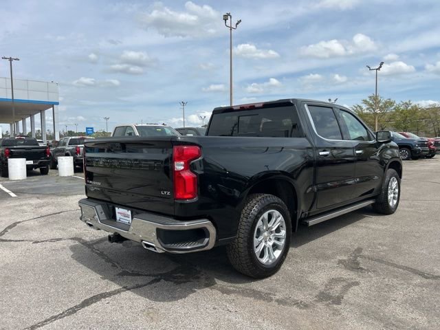 New 2026 Chevrolet Silverado 1500 LTZ w/ LTZ Premium Package AWD/4WD image 3