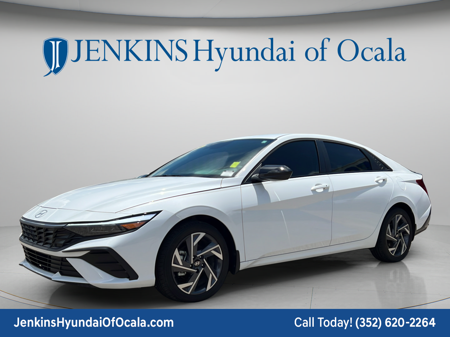 Certified 2025 Hyundai Elantra Sport w/ Cargo Package FWD image 7