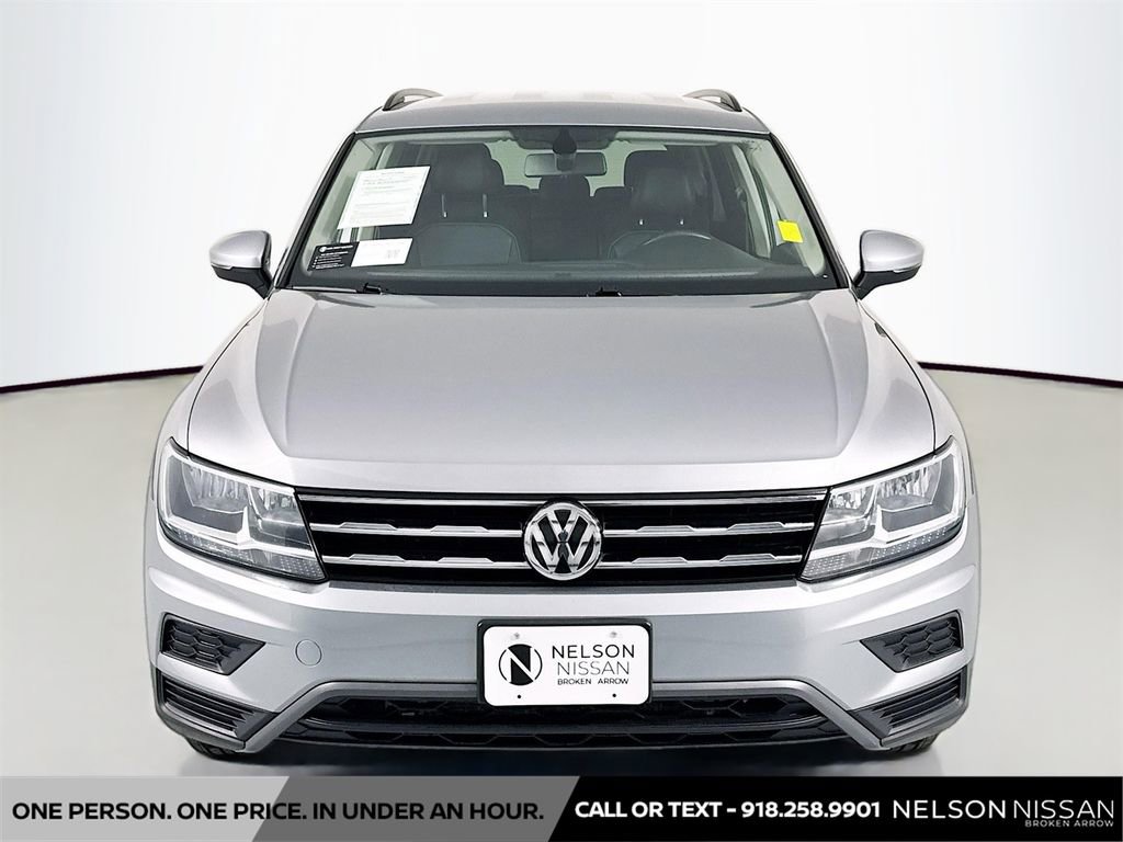 Used 2021 Volkswagen Tiguan SE image 2