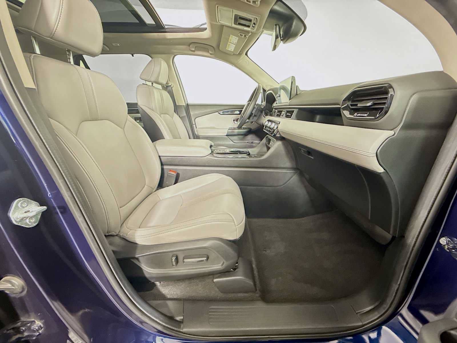 Certified 2024 Honda Pilot Touring image 29