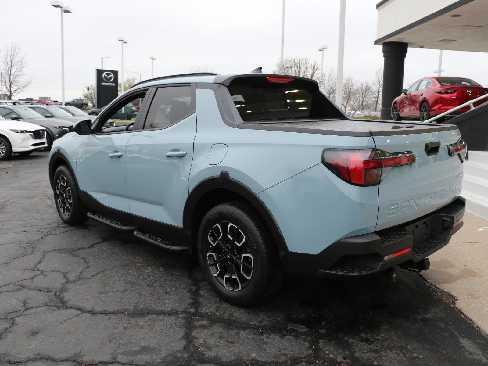 Used 2023 Hyundai Santa Cruz SEL Premium image 3