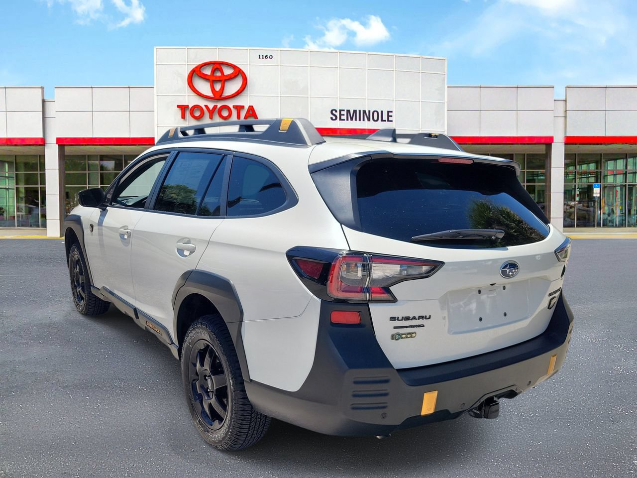 Used 2025 Subaru Outback Wilderness AWD/4WD image 4