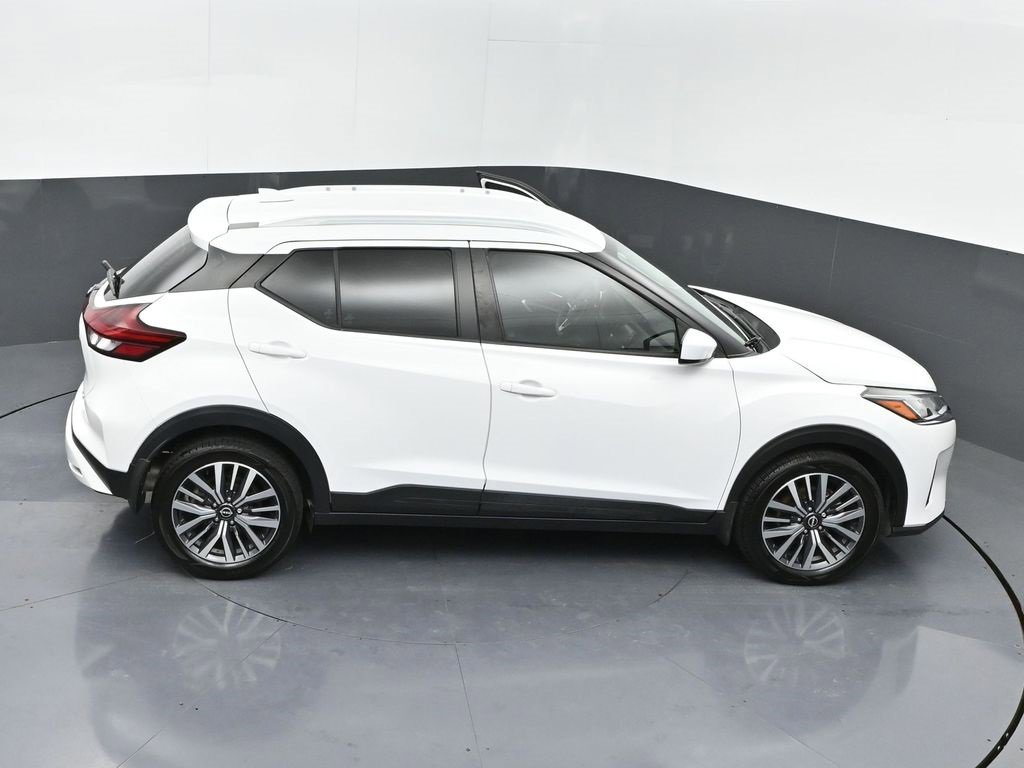 Used 2022 Nissan Kicks SV image 44