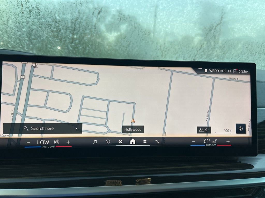 Used 2025 BMW X6 xDrive40i AWD/4WD image 14