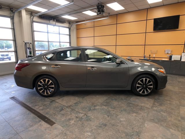 Used 2018 Nissan Altima 2.5 SL FWD image 8