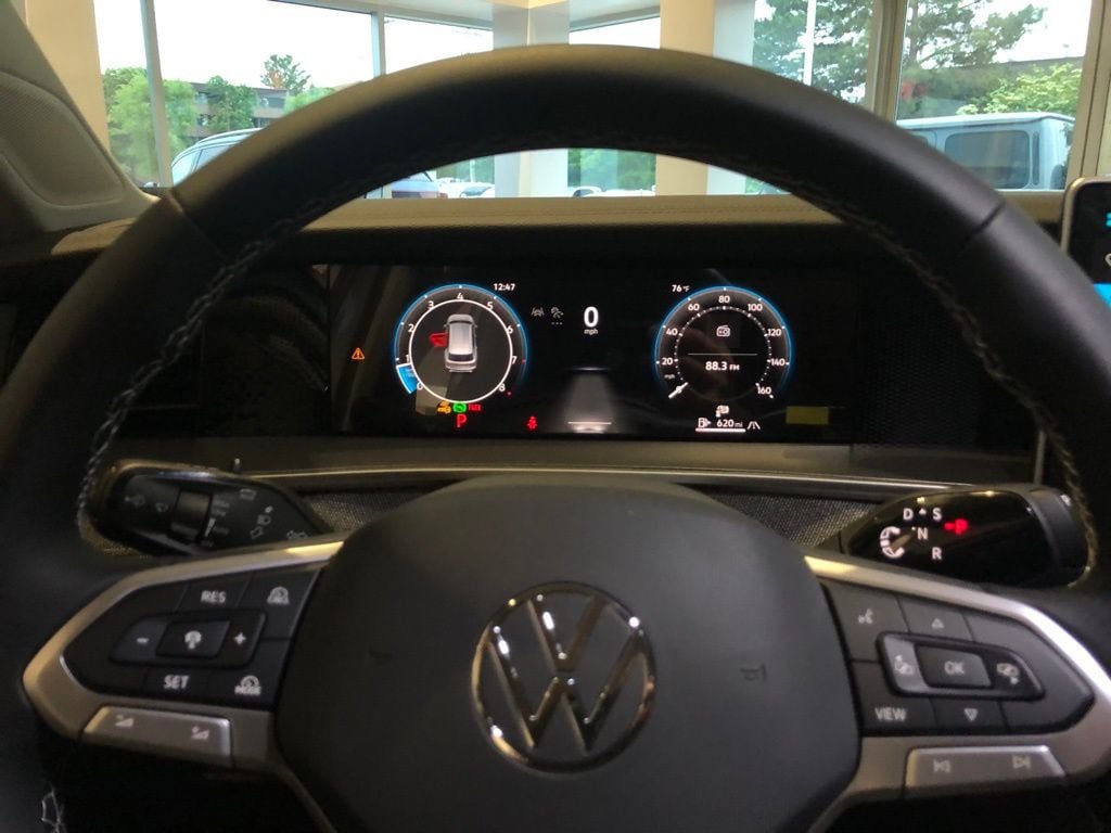 Used 2025 Volkswagen Tiguan S image 18