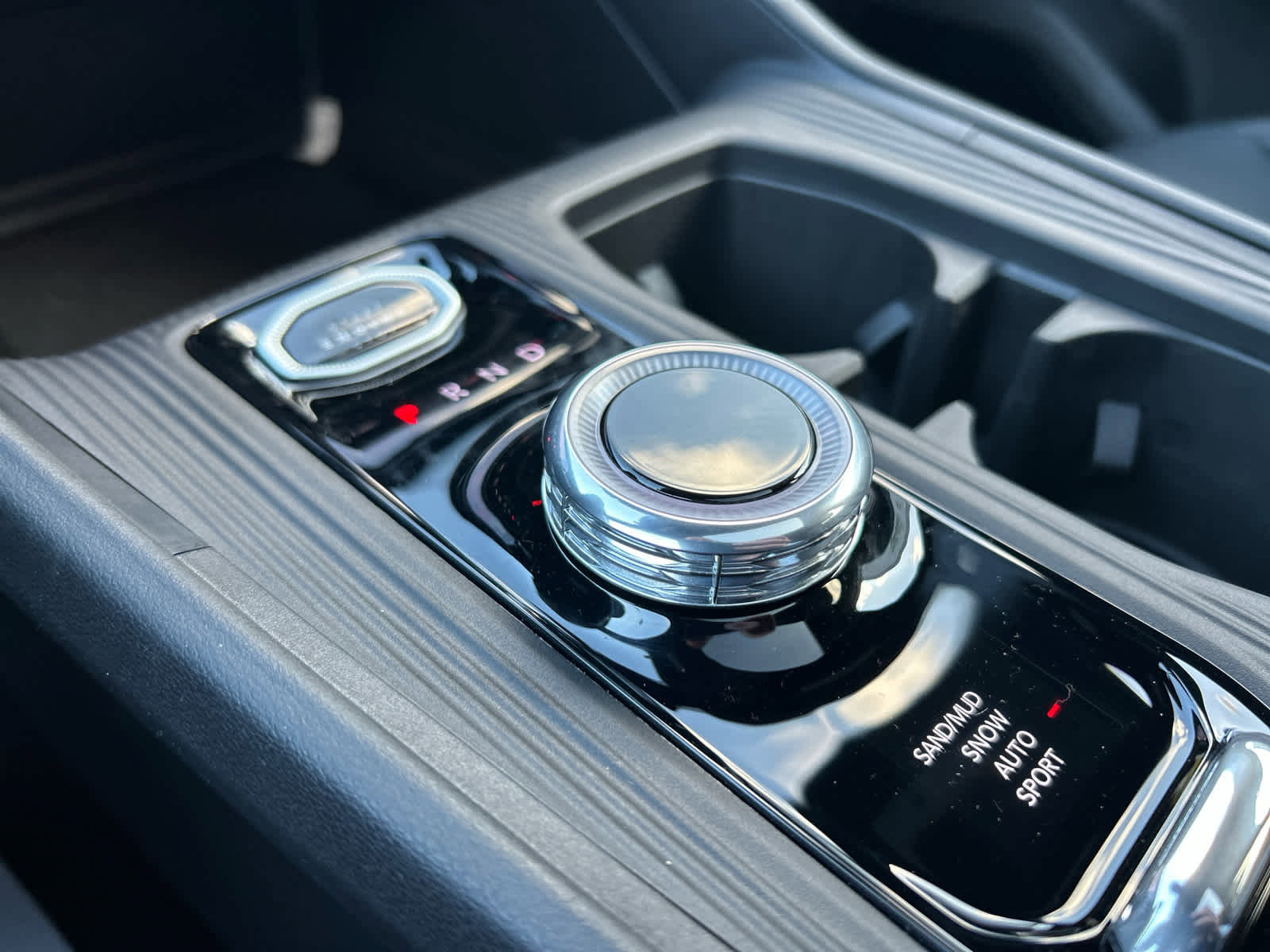 New 2026 Jeep Cherokee Overland AWD/4WD image 28