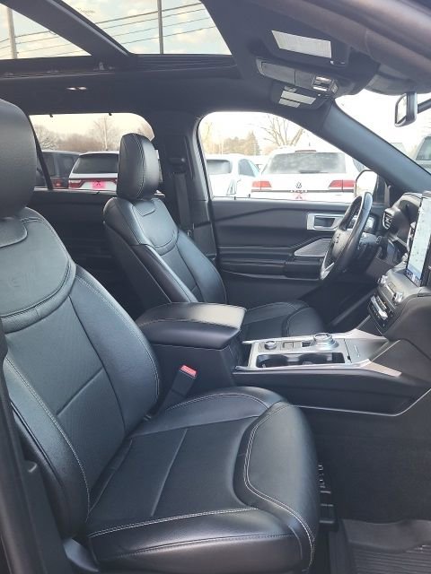 Used 2020 Ford Explorer ST w/ ST Street Pack image 24