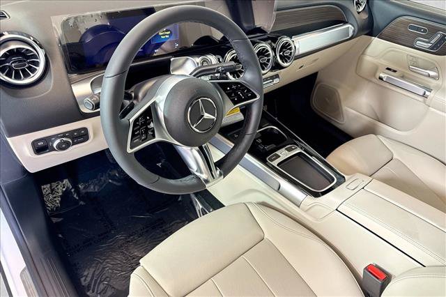 New 2026 Mercedes-Benz GLB 250 image 9
