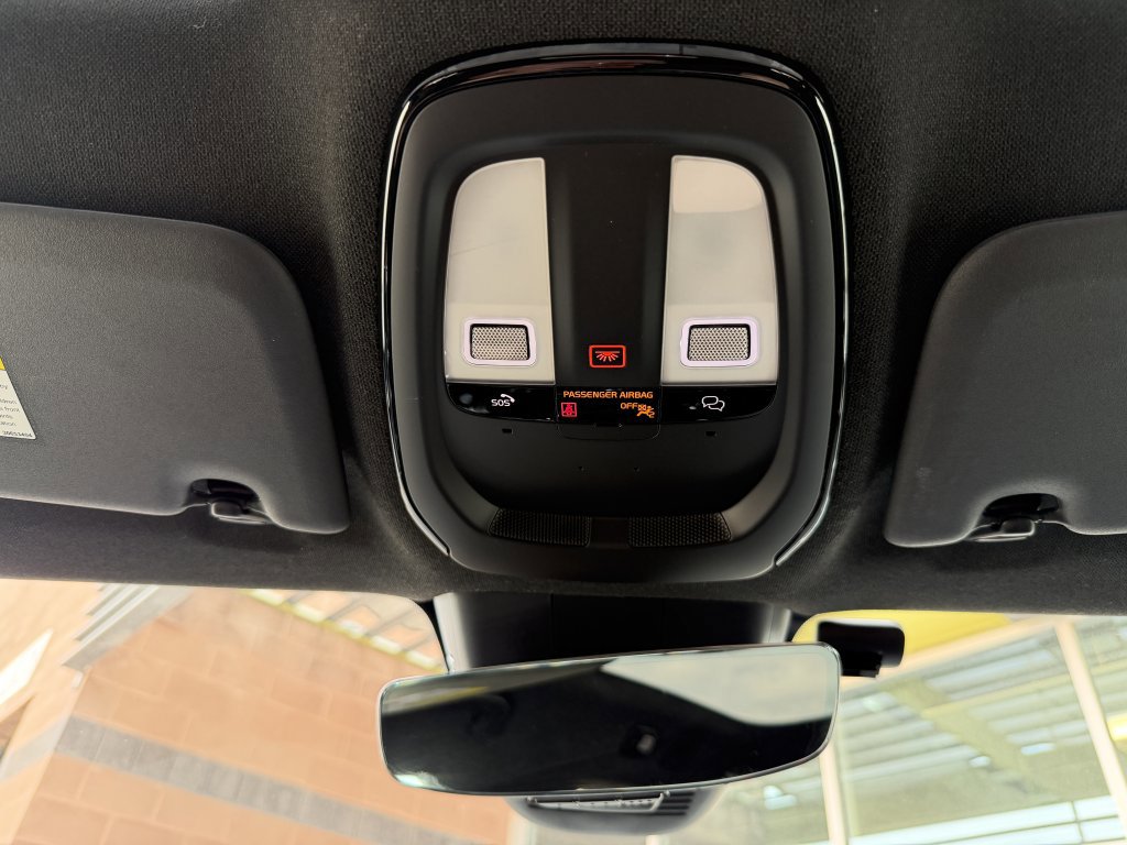 Used 2024 Volvo C40 P8 Recharge Ultimate w/ Protection Package Premier image 26