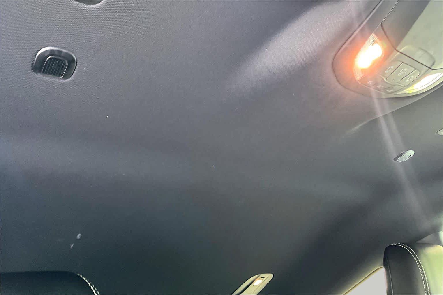 Used 2025 Chrysler Pacifica Select FWD image 14