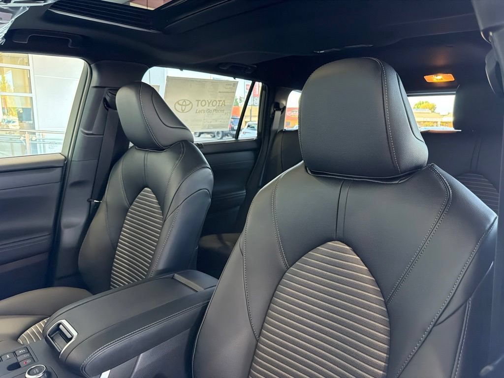 New 2026 Toyota Highlander XSE AWD/4WD image 19