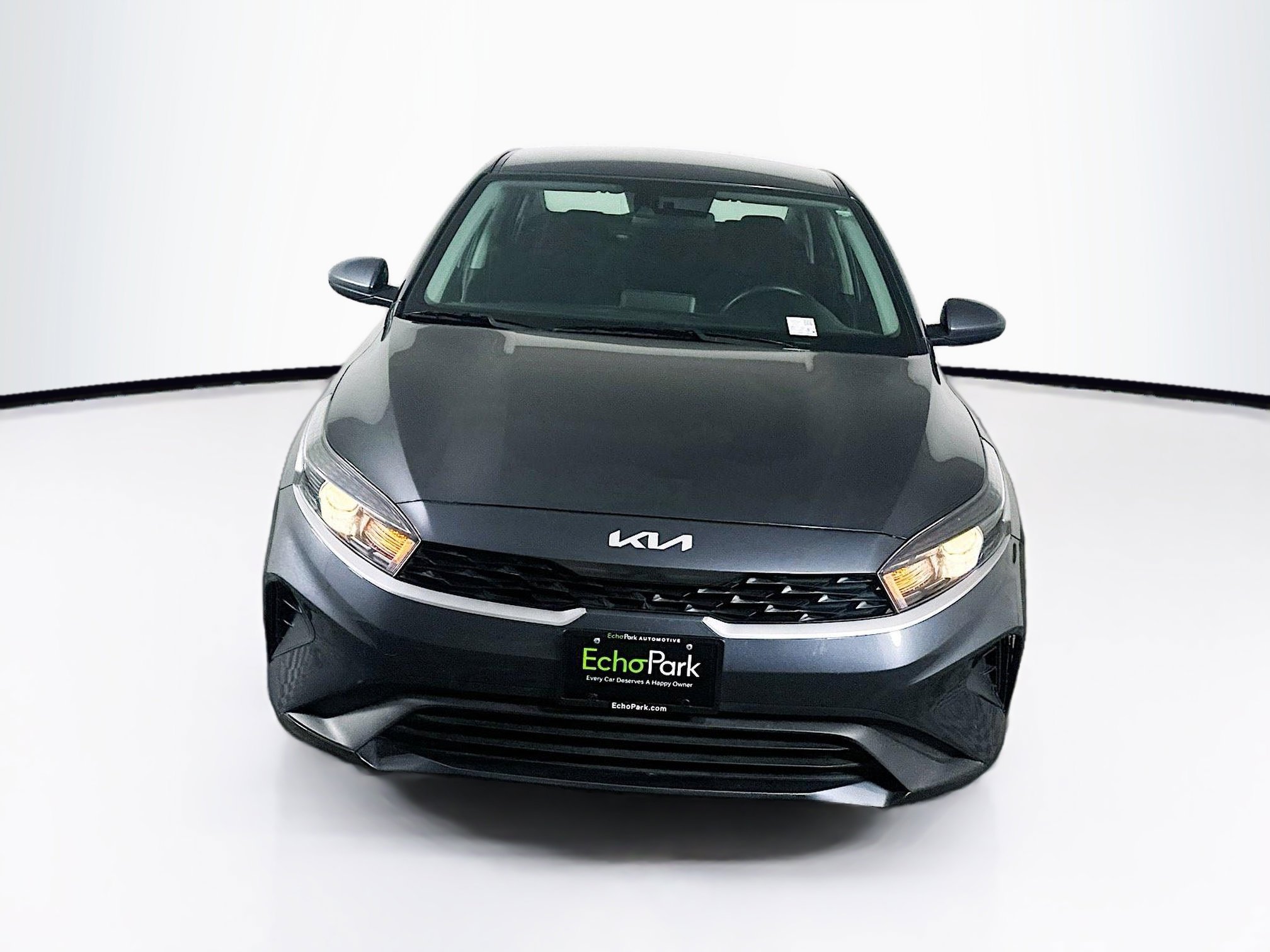 Used 2024 Kia Forte LXS image 2