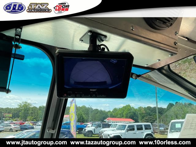 Used 2017 Ford E-350 and Econoline 350 Super Duty w/ A/C Prep Package RWD image 17