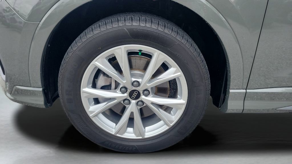 Used 2024 Audi Q3 2.0T Premium image 24