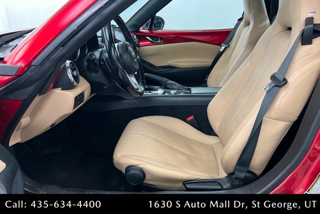 Used 2017 MAZDA MX-5 Miata RF Grand Touring RWD image 12
