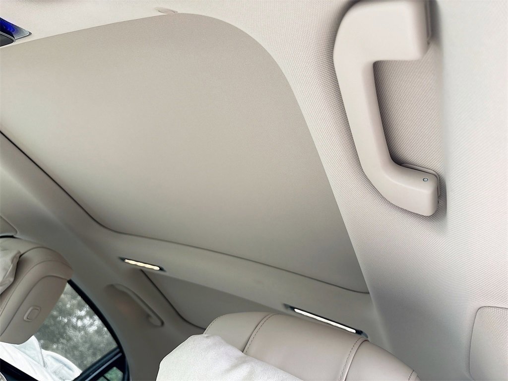 New 2026 Mercedes-Benz S 500 4MATIC image 9
