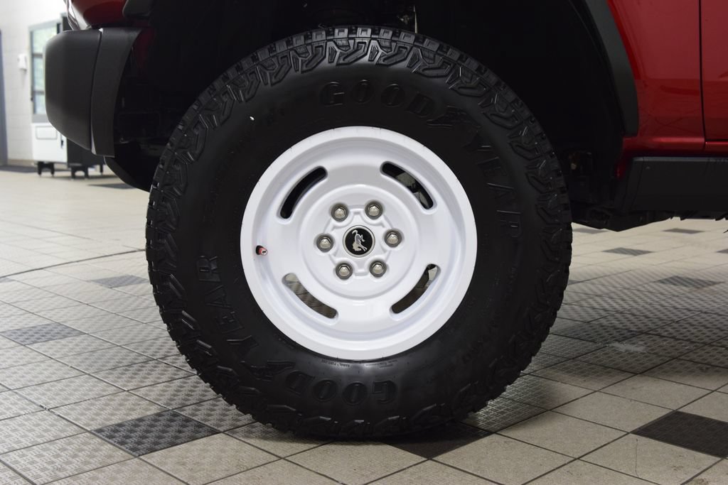 Used 2025 Ford Bronco Heritage Edition AWD/4WD image 28