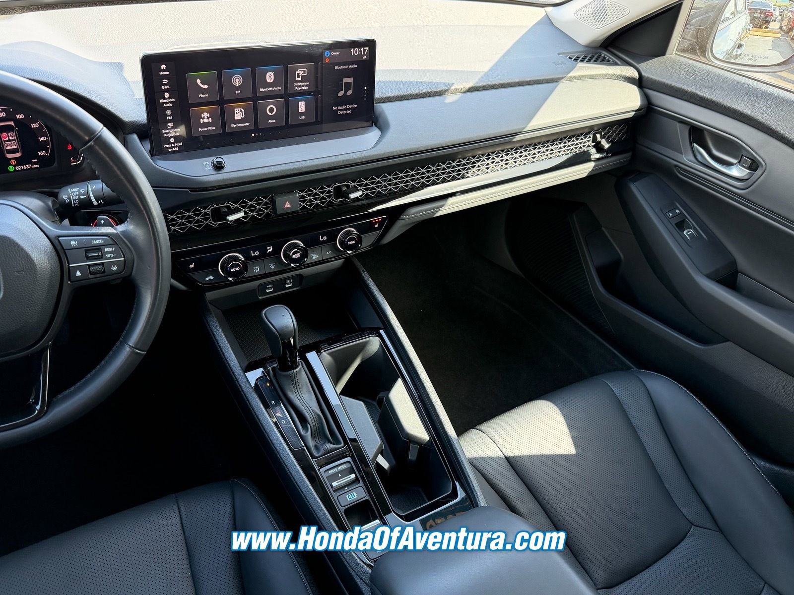 Used 2023 Honda Accord EX-L image 10