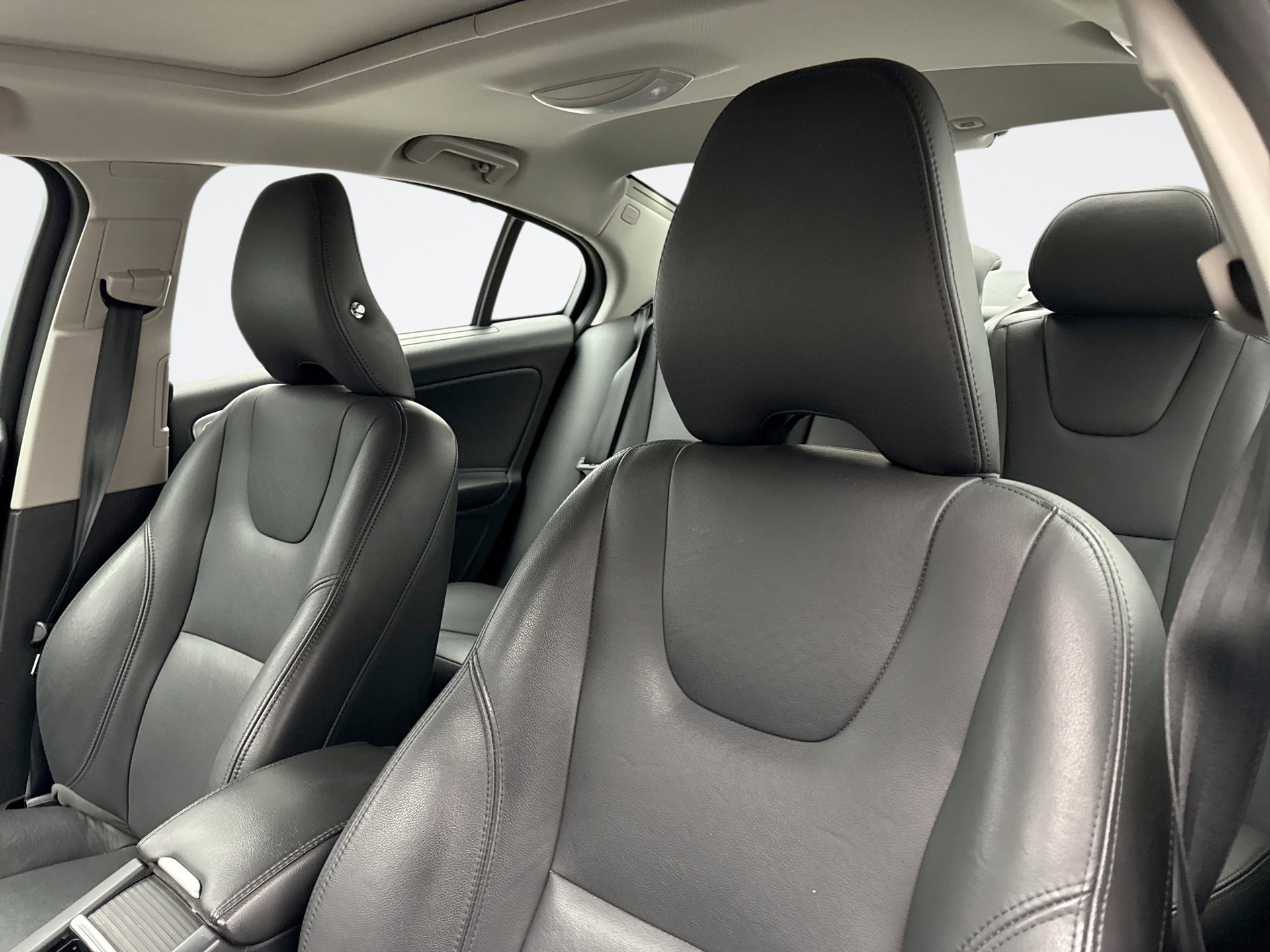 Used 2018 Volvo S60 T5 Inscription AWD/4WD image 10