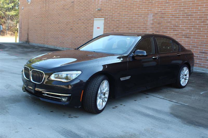 Used 2013 BMW 750Li xDrive AWD/4WD image 2