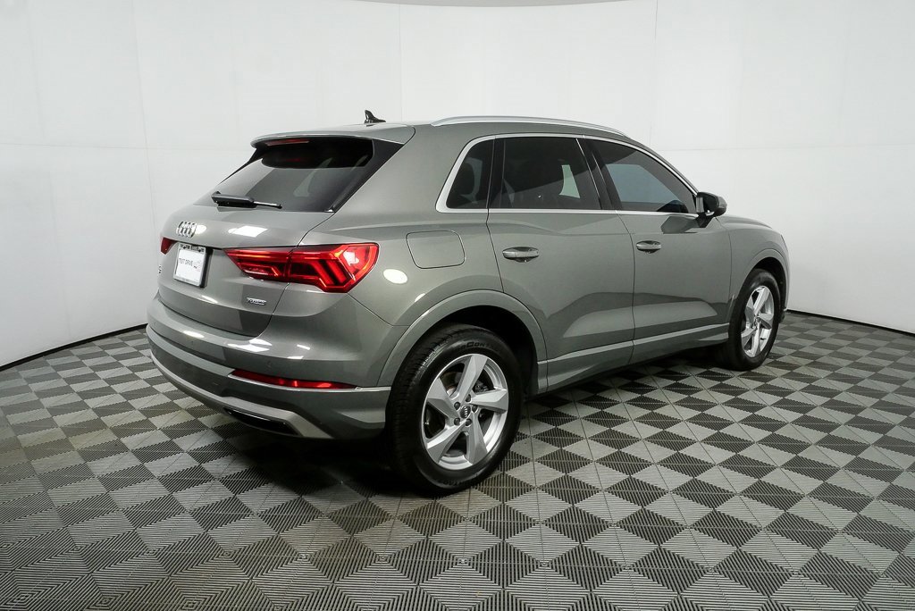 Used 2019 Audi Q3 2.0T Premium w/ Convenience Package image 3