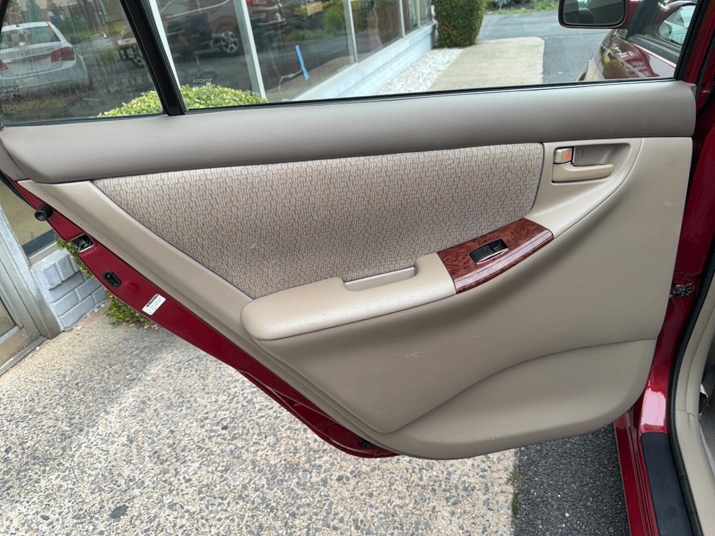 Used 2004 Toyota Corolla LE FWD image 17