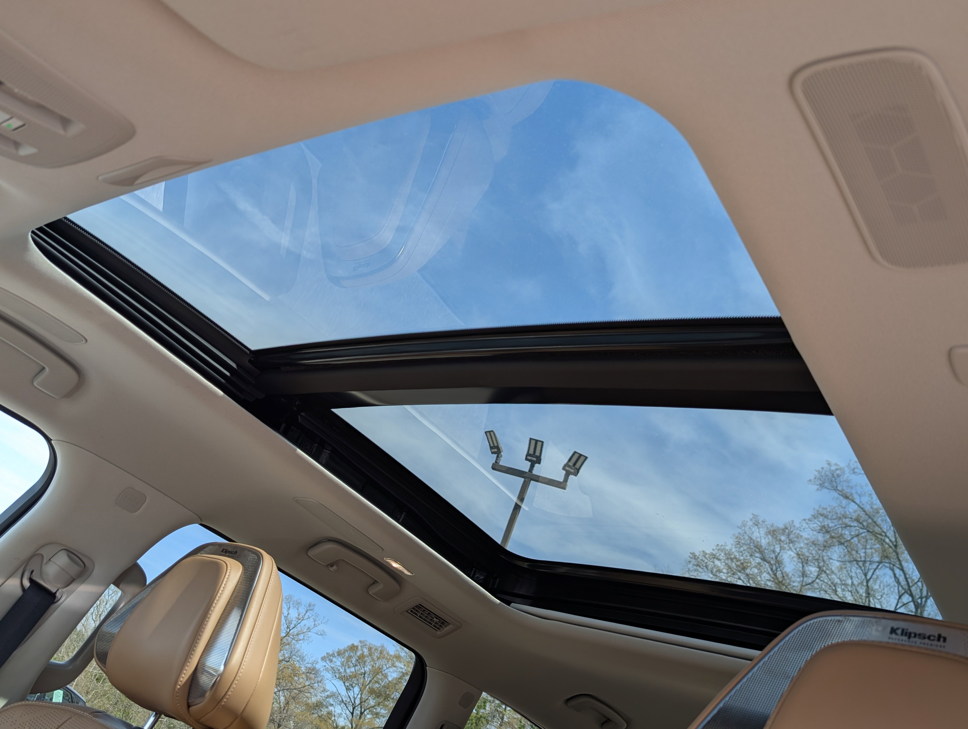 Used 2025 INFINITI QX80 Sensory image 15