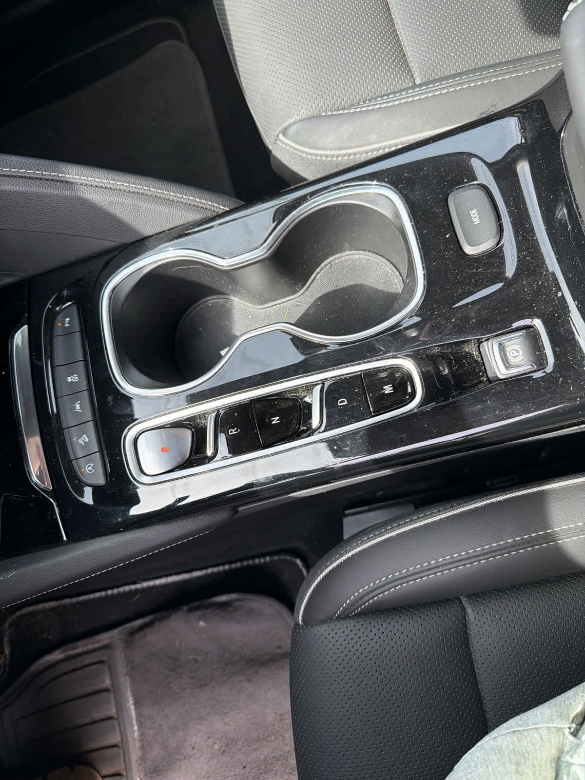 Used 2023 Buick Envision Essence AWD/4WD image 8