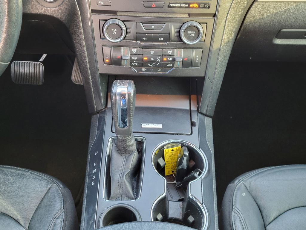 Certified 2017 Ford Explorer XLT w/ Equipment Group 202A image 23