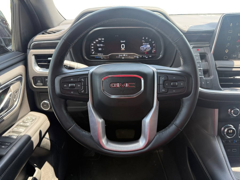 Used 2023 GMC Yukon SLT w/ SLT Premium Package RWD image 13