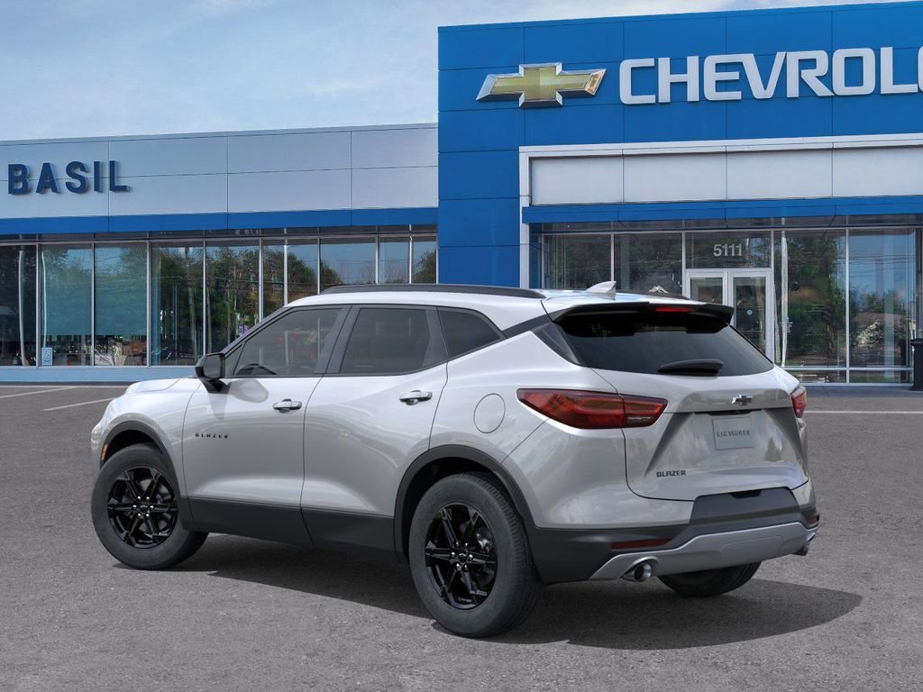 New 2026 Chevrolet Blazer LT w/ Convenience Package FWD image 3