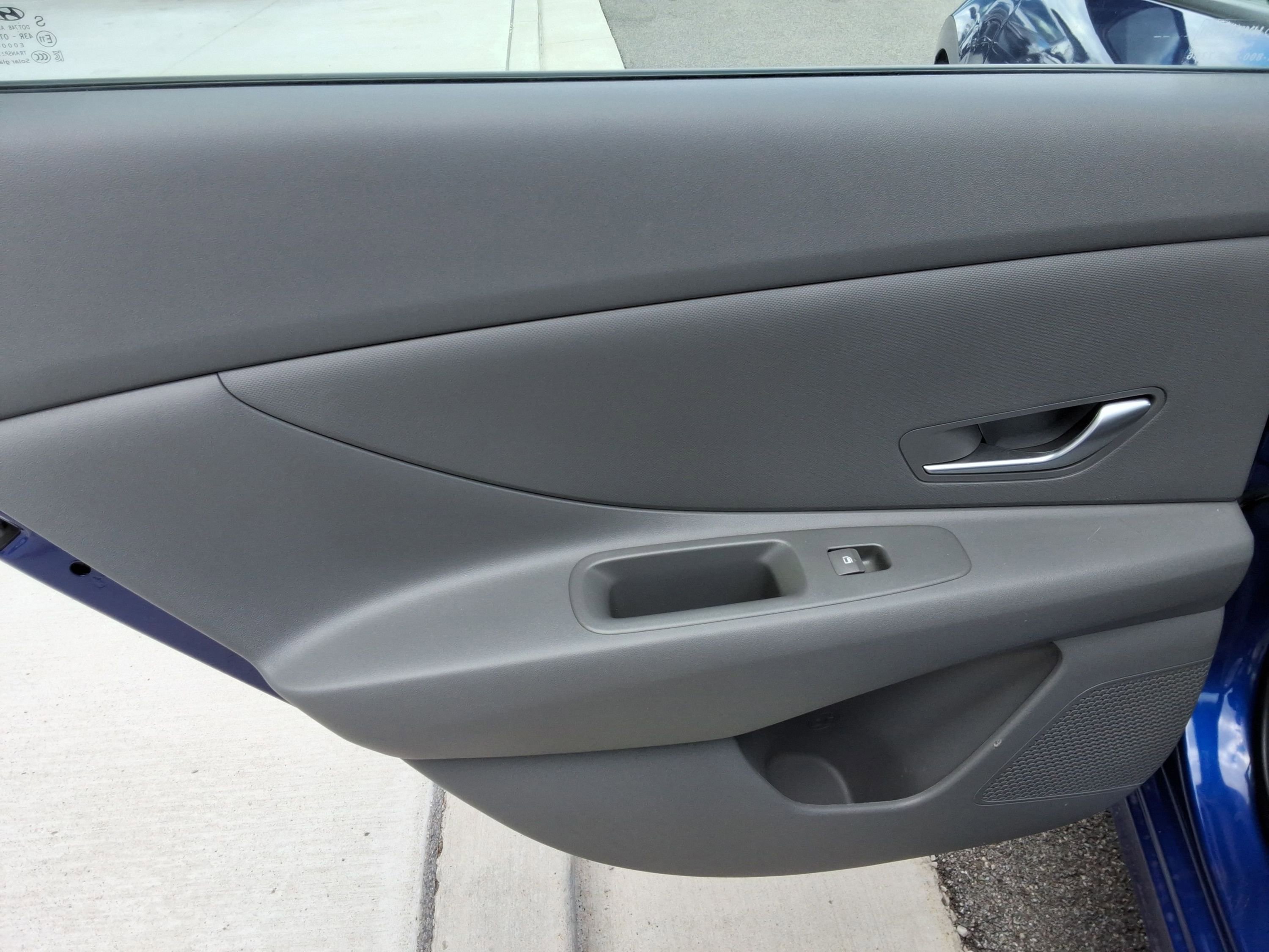 Used 2023 Hyundai Elantra SEL image 22