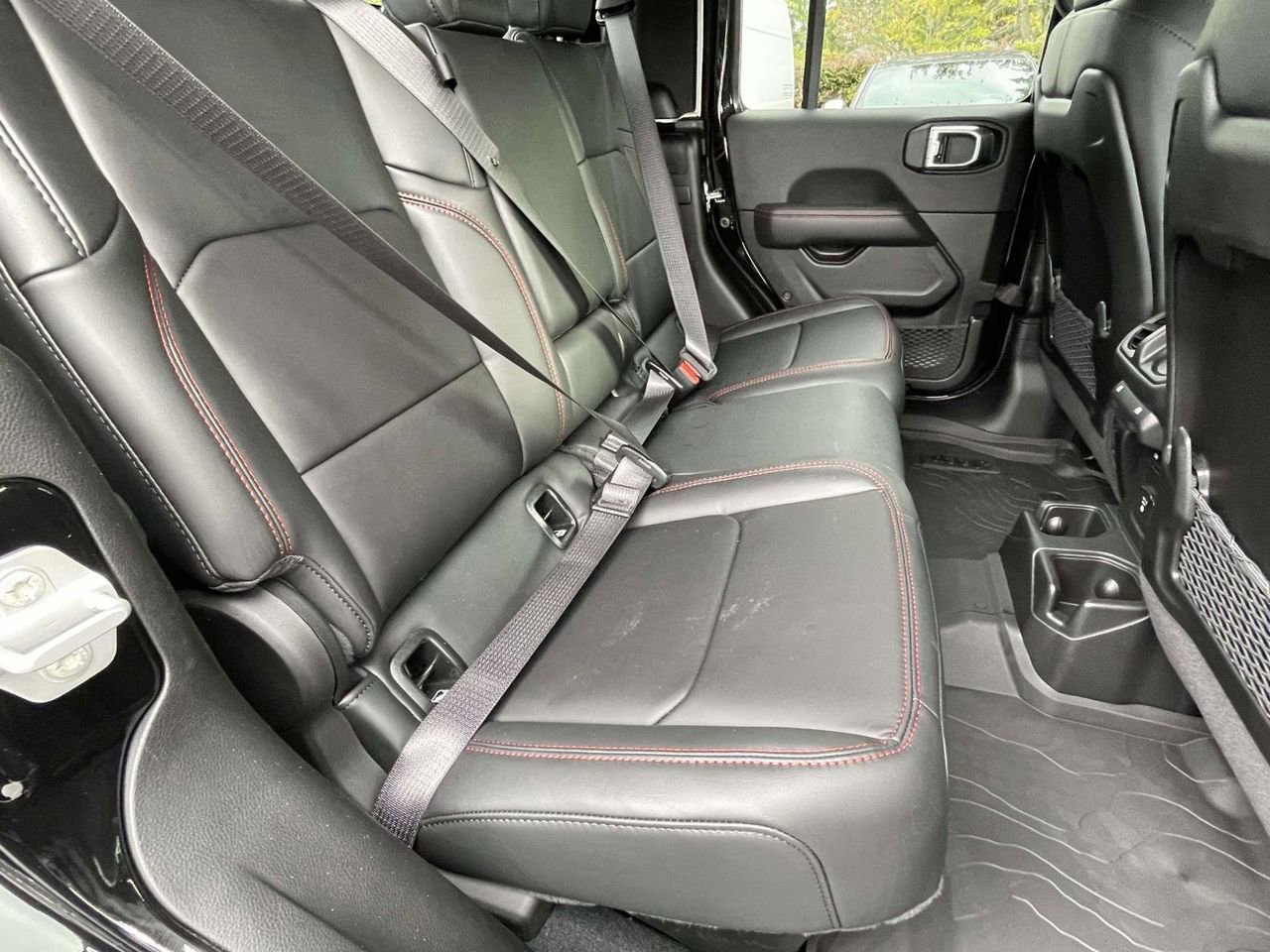 New 2025 Jeep Gladiator Rubicon image 30