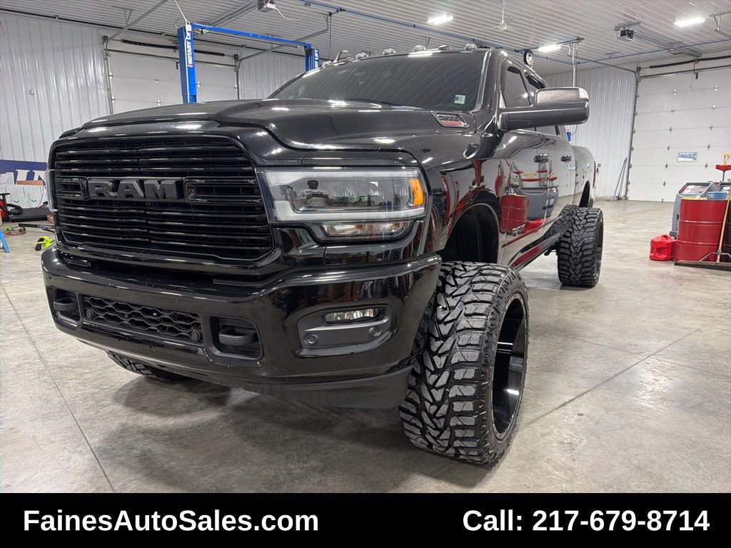 Used 2019 RAM 2500 Big Horn w/ Black Appearance Package image 2