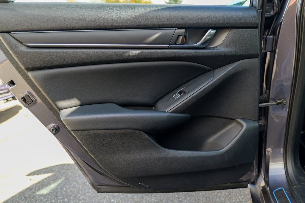 Used 2018 Honda Accord Sport image 23
