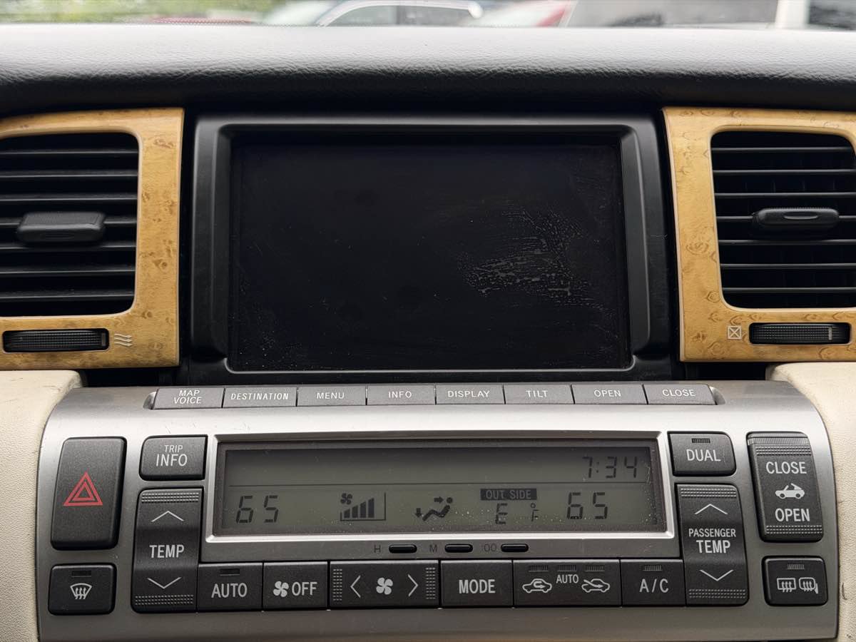 Used 2005 Lexus SC 430 Convertible RWD image 16