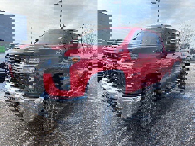 Used 2022 Chevrolet Silverado 2500 LT w/ Convenience Package image 3